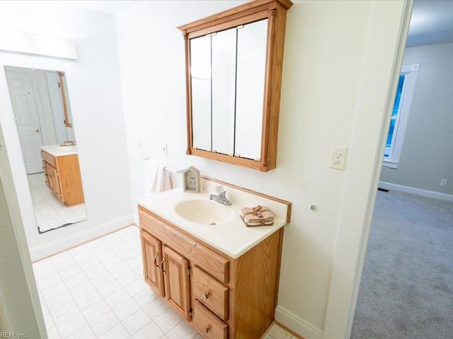 10804 Smiths Neck RD, Carrollton, VA 23314