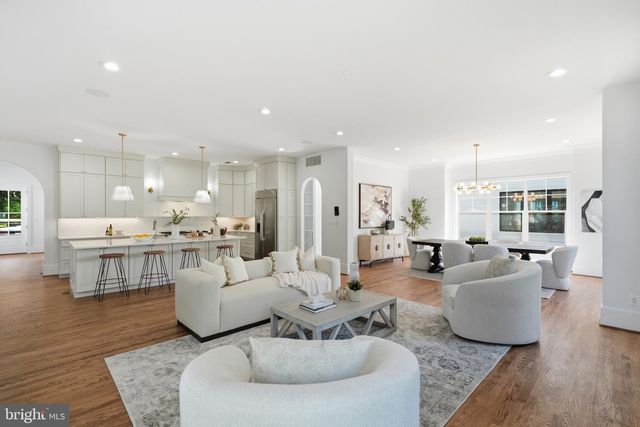 4632 3RD ST S, Arlington, VA 22204