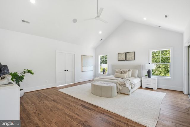 4632 3RD ST S, Arlington, VA 22204