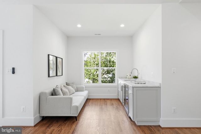 4632 3RD ST S, Arlington, VA 22204