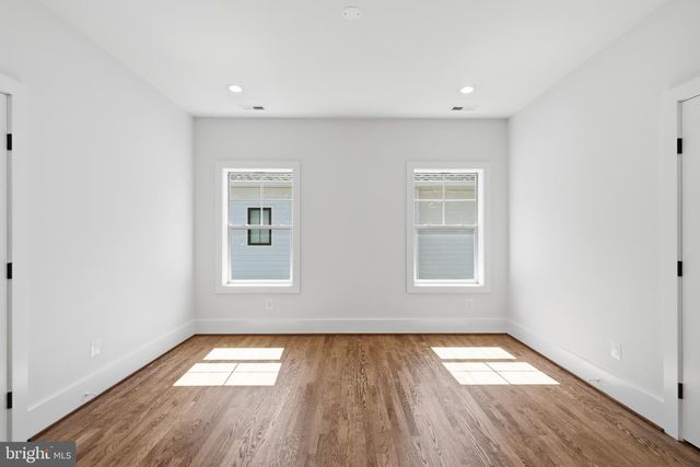 4632 3RD ST S, Arlington, VA 22204