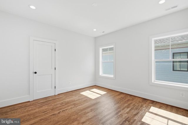 4632 3RD ST S, Arlington, VA 22204