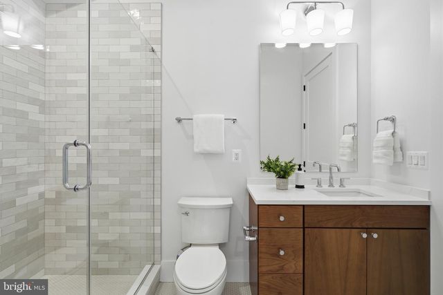 4632 3RD ST S, Arlington, VA 22204