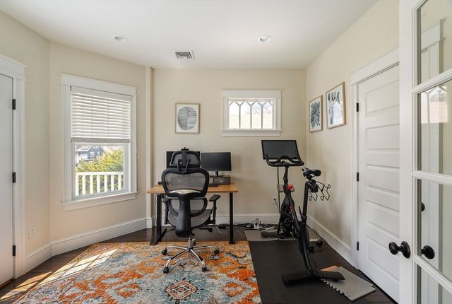 979 South St 2, Boston, MA 02131