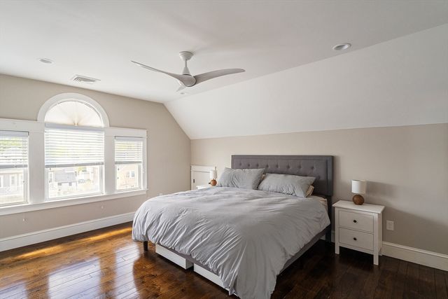 979 South St 2, Boston, MA 02131
