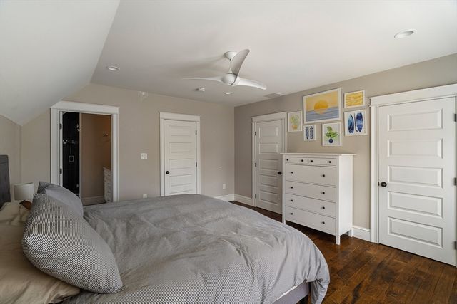 979 South St 2, Boston, MA 02131