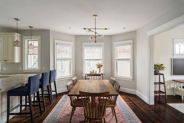 979 South St 2, Boston, MA 02131