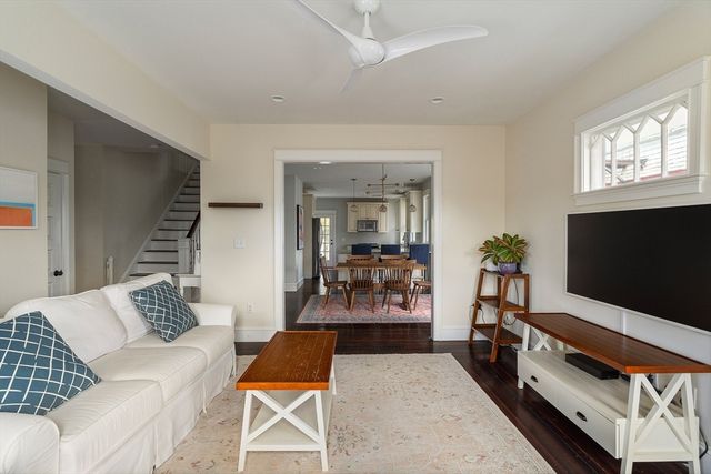 979 South St 2, Boston, MA 02131
