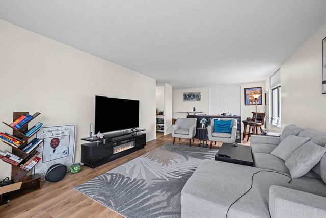 3100 S King Drive 601, Chicago, IL 60616