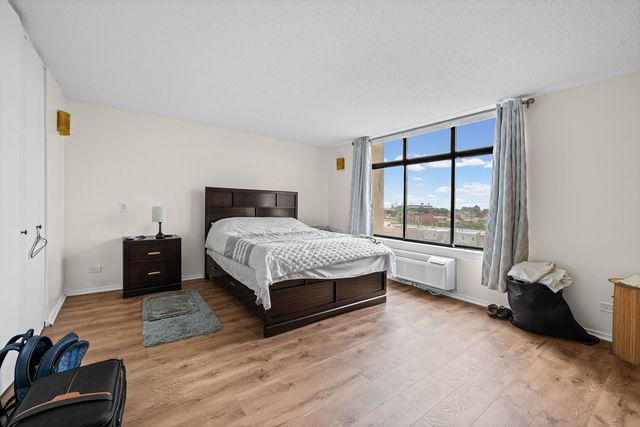 3100 S King Drive 601, Chicago, IL 60616
