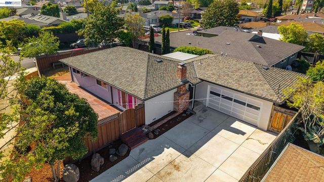 31139 Chicoine Ave, Hayward, CA 94544