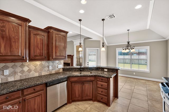 806 Applewood Trail, Haughton, LA 71037