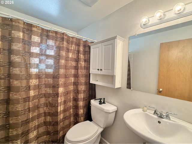 610 Nw BRIDGE St, John Day, OR 97845