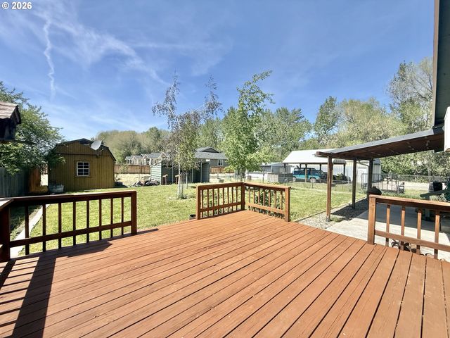 610 Nw BRIDGE St, John Day, OR 97845