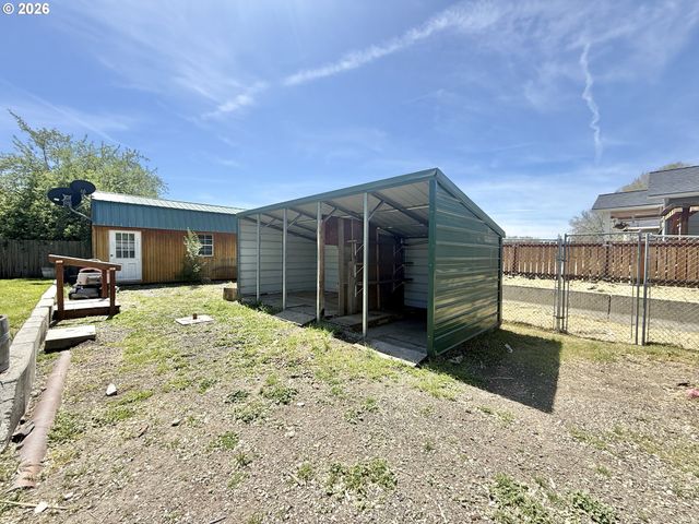 610 Nw BRIDGE St, John Day, OR 97845
