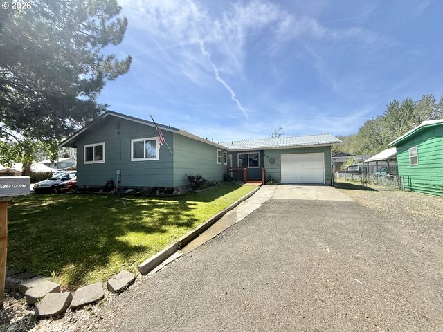 610 Nw BRIDGE St, John Day, OR 97845
