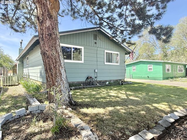 610 Nw BRIDGE St, John Day, OR 97845