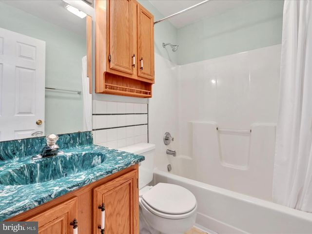 95 COMANCHE DR, Auburn, PA 17922