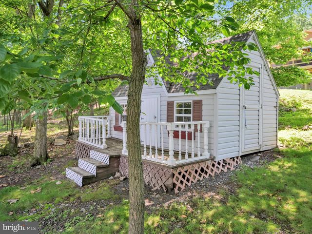 95 COMANCHE DR, Auburn, PA 17922