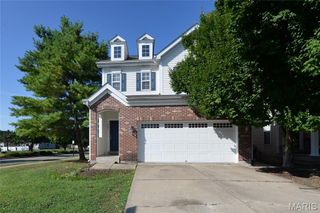 3301 Timbercross Place, St Charles, MO 63301
