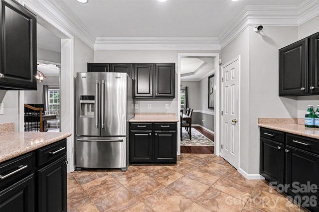 10904 Carver Pond Road, Charlotte, NC 28269