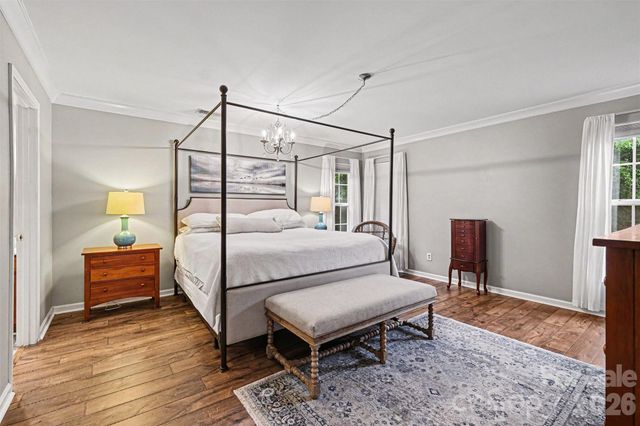 10904 Carver Pond Road, Charlotte, NC 28269