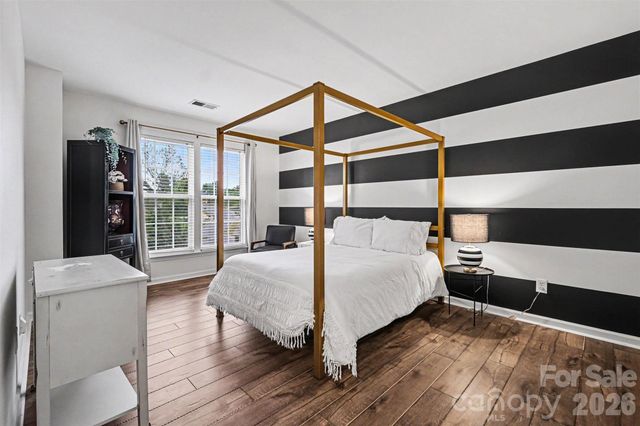10904 Carver Pond Road, Charlotte, NC 28269