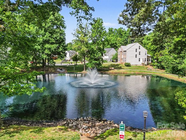 10904 Carver Pond Road, Charlotte, NC 28269