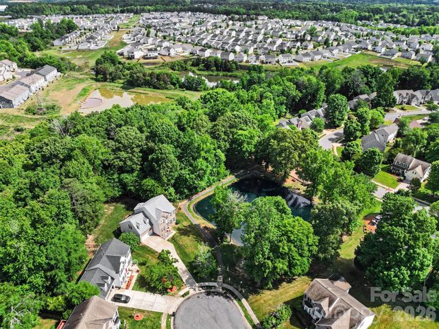 10904 Carver Pond Road, Charlotte, NC 28269
