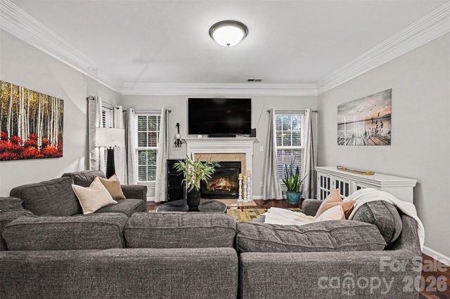 10904 Carver Pond Road, Charlotte, NC 28269