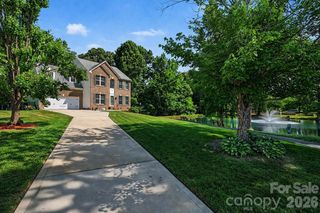 10904 Carver Pond Road, Charlotte, NC 28269