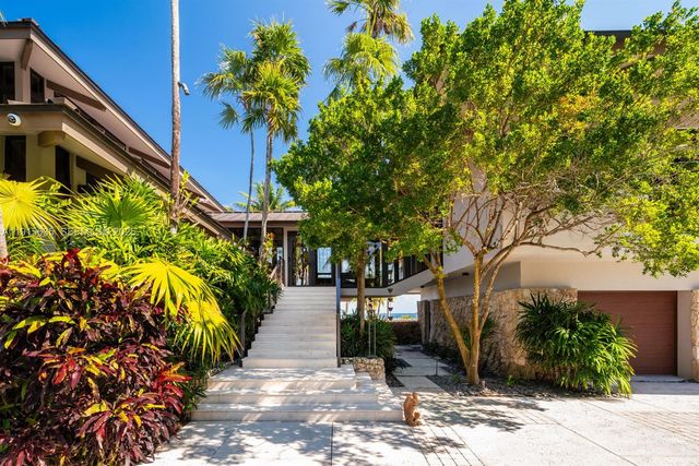 820 San Pedro Avenue, Coral Gables, FL 33156