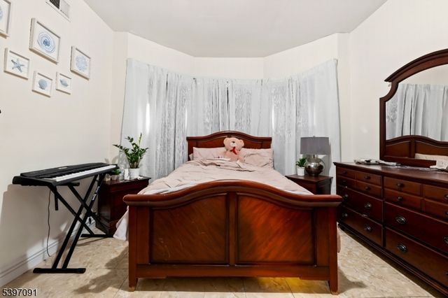 436 Ellison St, Paterson City, NJ 07501