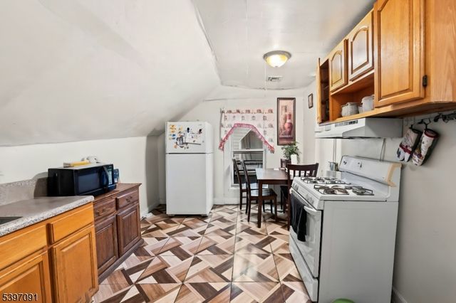 436 Ellison St, Paterson City, NJ 07501