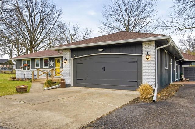 972 Glengera Street, Peculiar, MO 64078