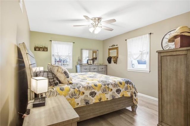 972 Glengera Street, Peculiar, MO 64078