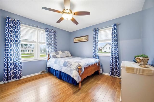 972 Glengera Street, Peculiar, MO 64078