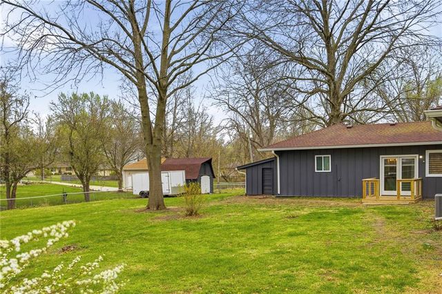 972 Glengera Street, Peculiar, MO 64078