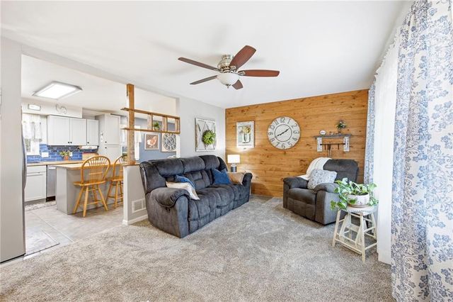 972 Glengera Street, Peculiar, MO 64078