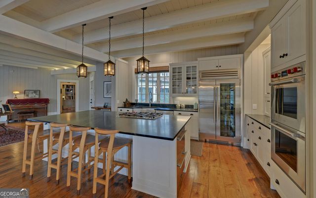 1810 Murray Cove Road, Tiger, GA 30576