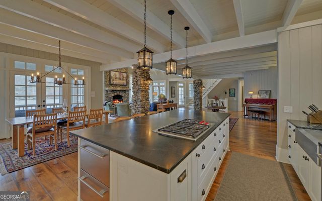 1810 Murray Cove Road, Tiger, GA 30576