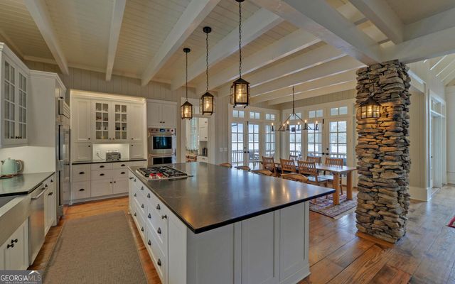 1810 Murray Cove Road, Tiger, GA 30576