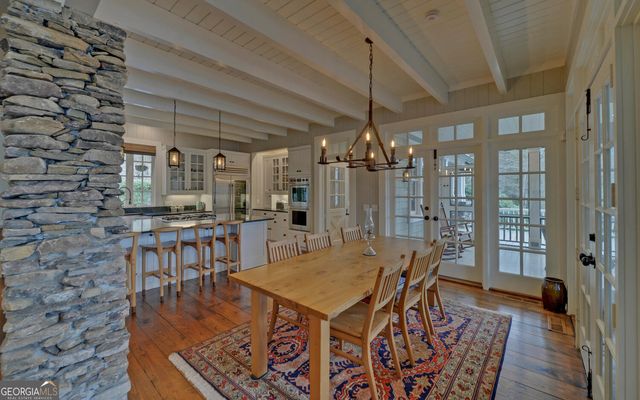 1810 Murray Cove Road, Tiger, GA 30576