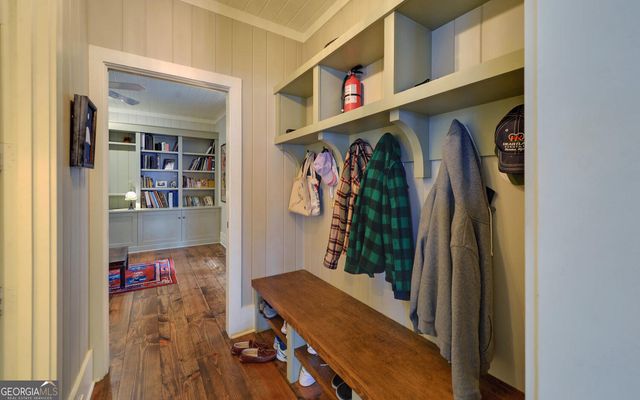 1810 Murray Cove Road, Tiger, GA 30576