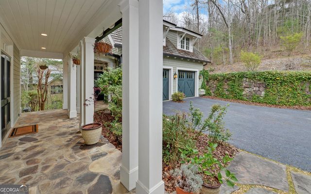 1810 Murray Cove Road, Tiger, GA 30576