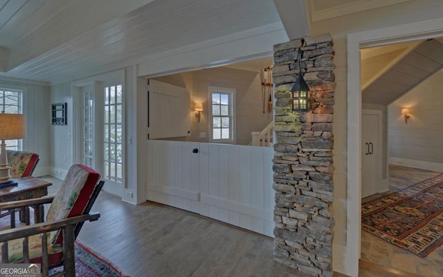 1810 Murray Cove Road, Tiger, GA 30576