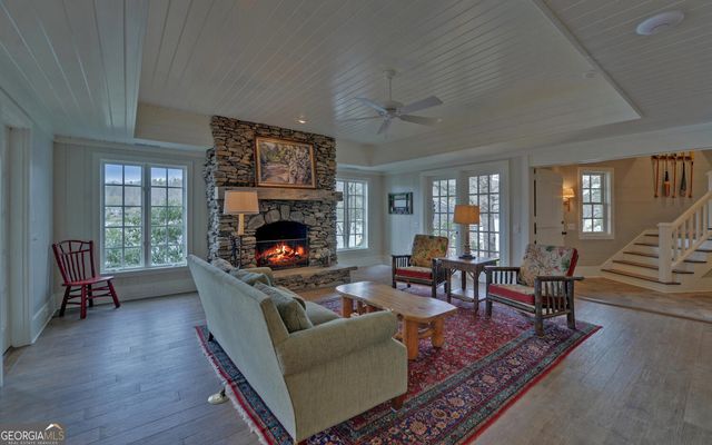 1810 Murray Cove Road, Tiger, GA 30576