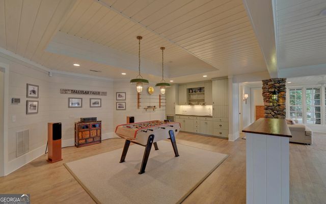 1810 Murray Cove Road, Tiger, GA 30576