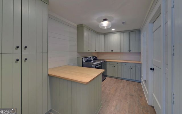 1810 Murray Cove Road, Tiger, GA 30576