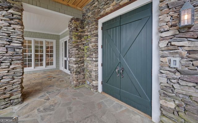 1810 Murray Cove Road, Tiger, GA 30576